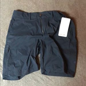 Men’s lululemon navy shorts 32